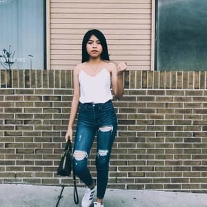 Meet your Posher, Schariah